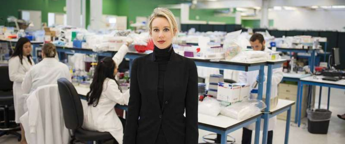 Jak zorganizować ściemę (nie)doskonałą? Ta kobieta to wie